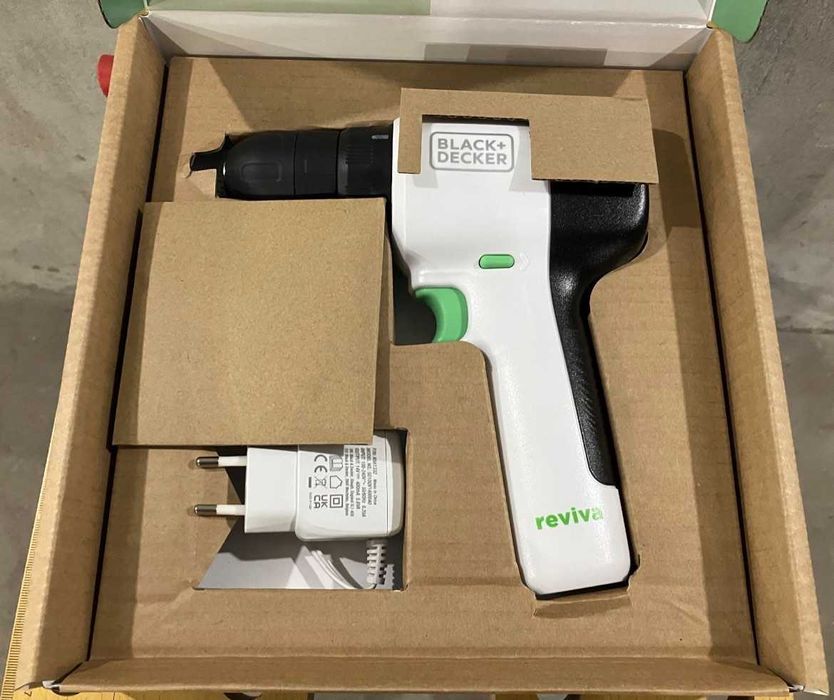 Black & Decker Акумулаторен винтоверт Reviva