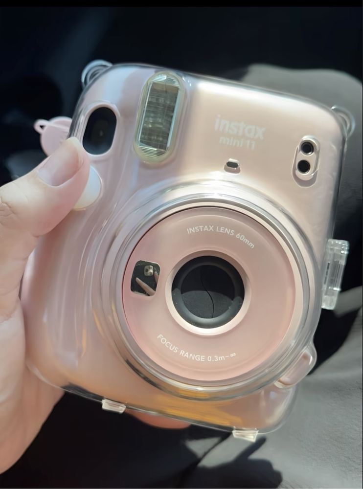 продаю instax 11 mini с чехлом