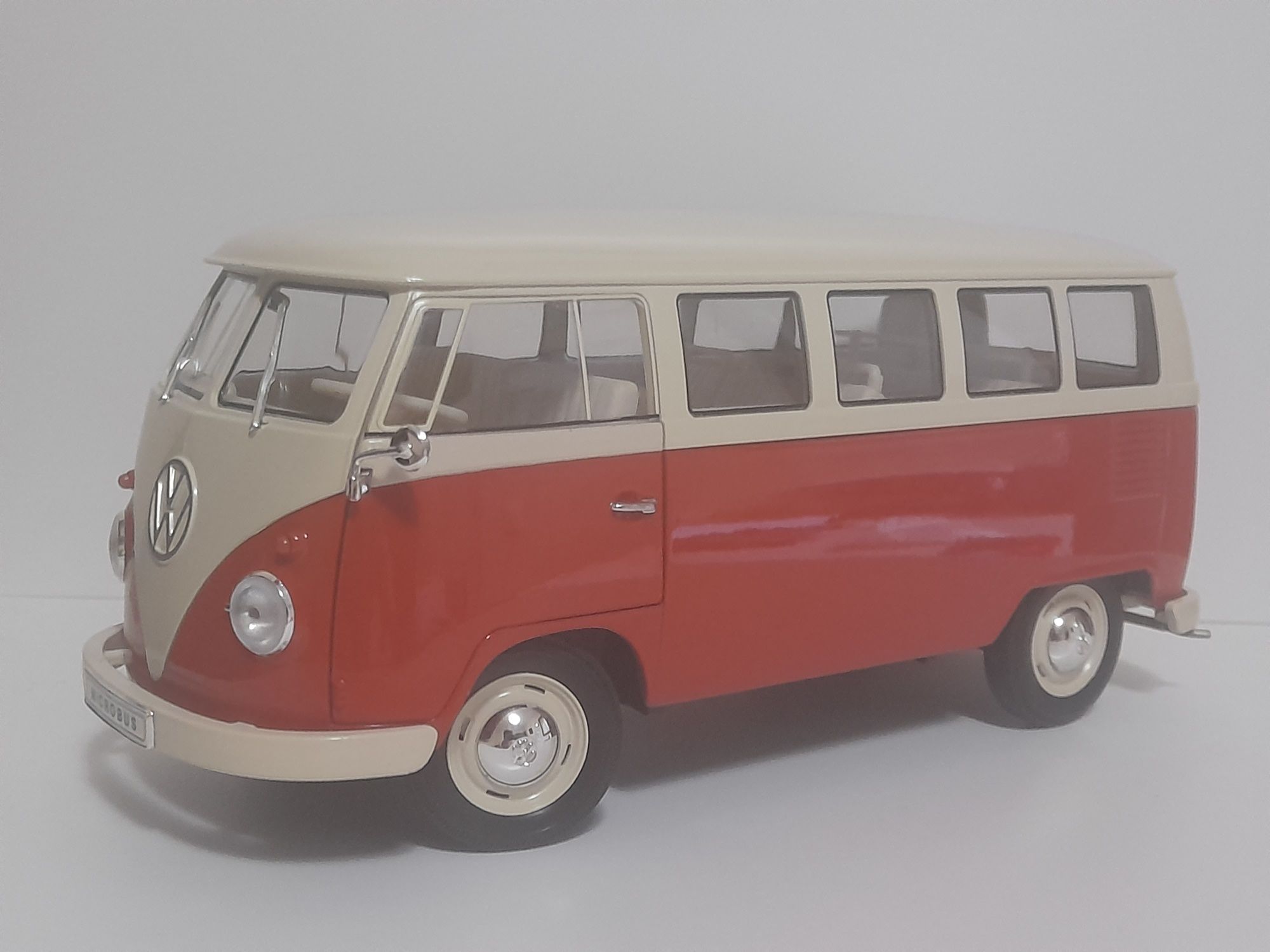 Macheta Volkswagen Transporter 1 vw T1 scara 1:18