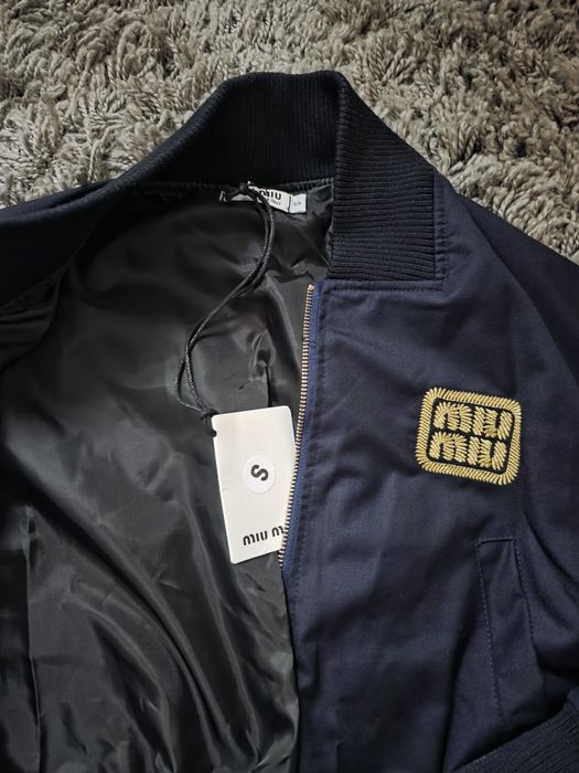 Ново жестоко яке С размер miu miu