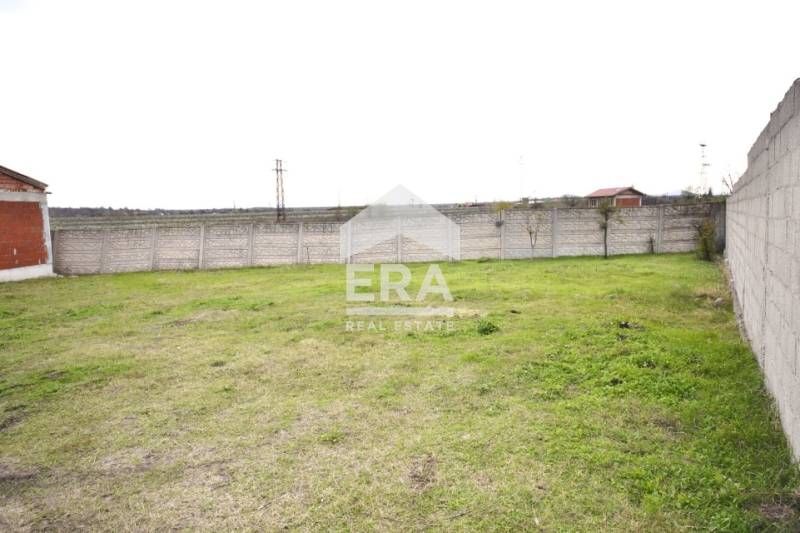 Парцел за жилищно строителство в затворен комплекс кв.Младежки хълм