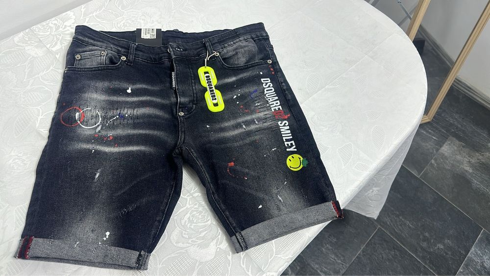 Blugi scurti Dsq calitate extra marime S reducere