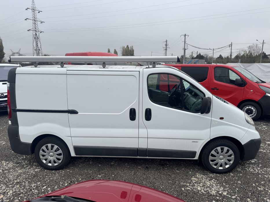Opel Vivaro / Navi / Ac / Portbagaj Thule /