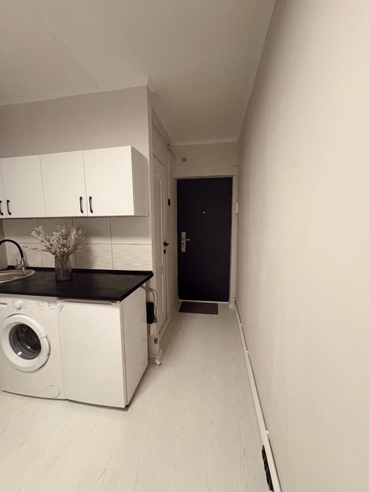 NOU! Garsonieră complet RENOVATA, MOBILATA și UTILATA!