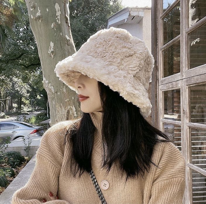 Женская однотонная зимняя шапка/шляпа/ қыстық бас киімі