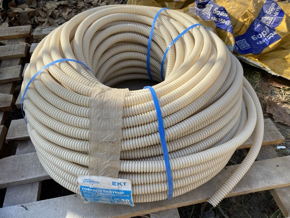 Гофра для кабеля. Труба кофрированная диаметр 20