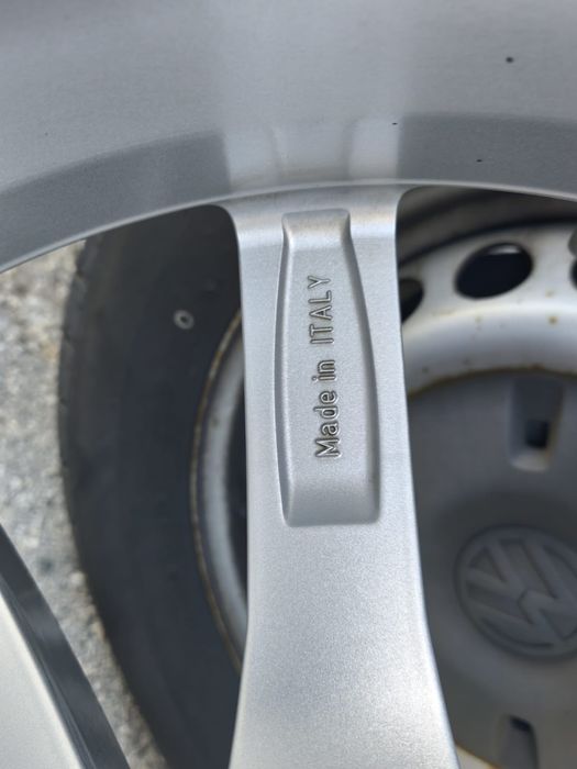Джанти с гуми за AUDI
