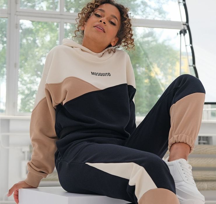 Дамски спортен екип MOSQUITO.