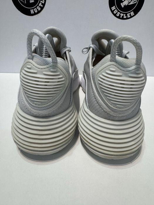 Маратонки NIKE AIR MAX 2090.Номер 38.5