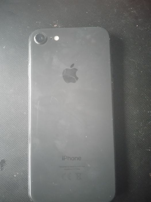vând telefon iPhone 8 pentru piese