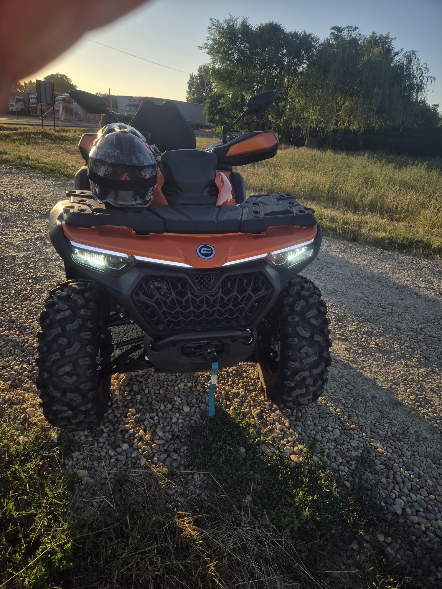 X 10 2025 , 400 km garantie