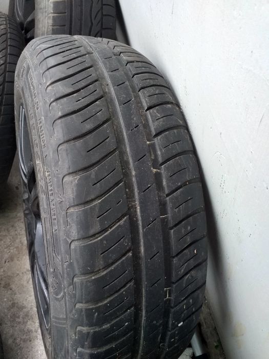 Vand jante cu cauciucuri de vară, 185 65 15.