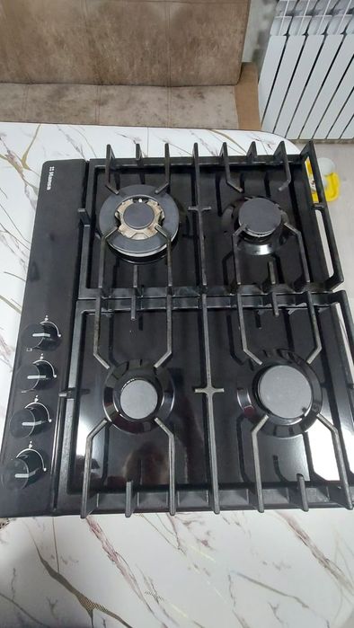 Плита газовая в хорошем состоянии