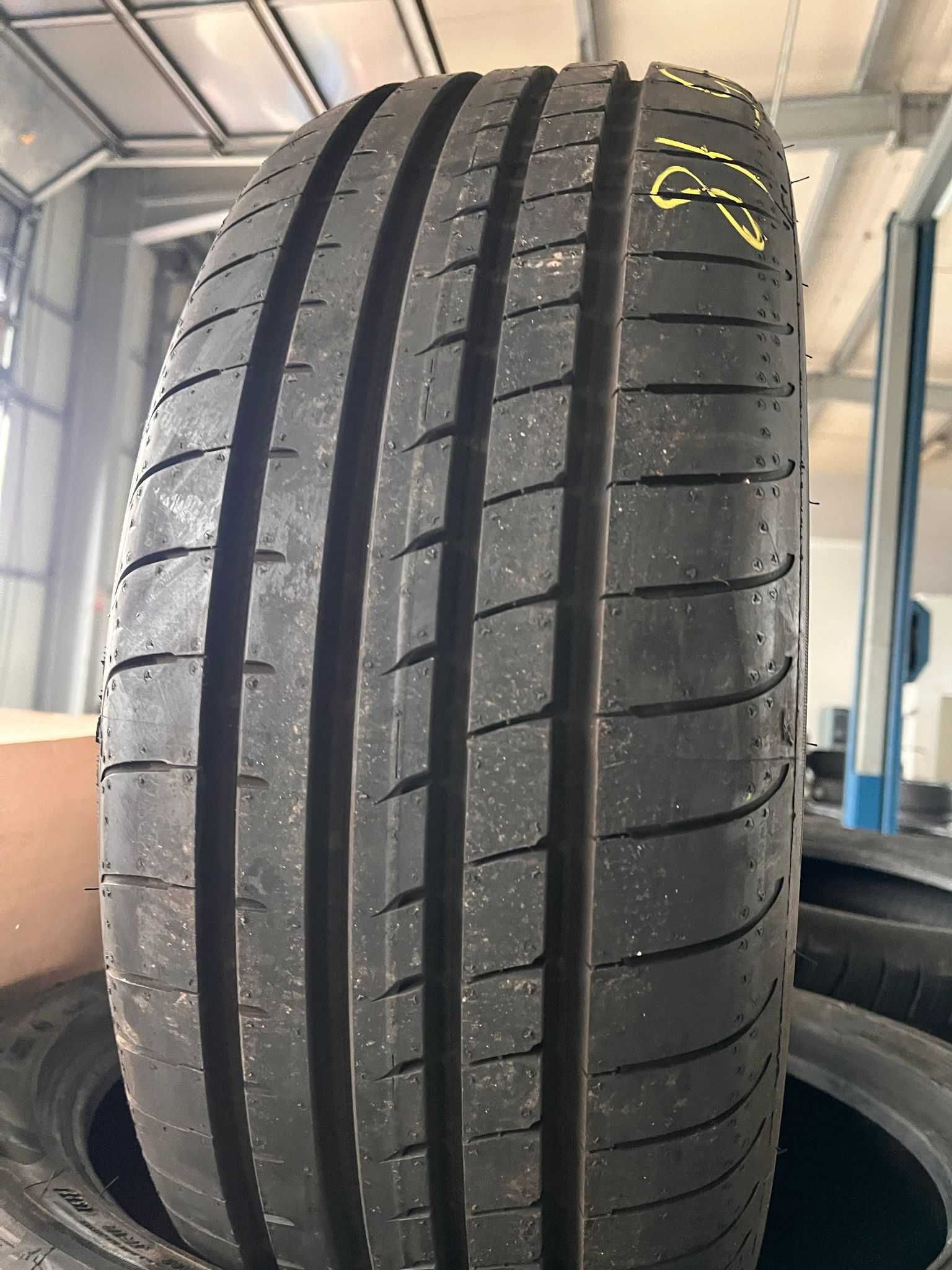 215 45 18 Anvelope Vara Goodyear Eagle F1 Asymmetric 3