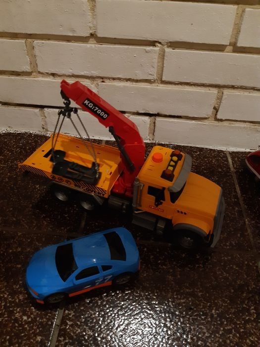 Играчки с Батерии 15лв Всички