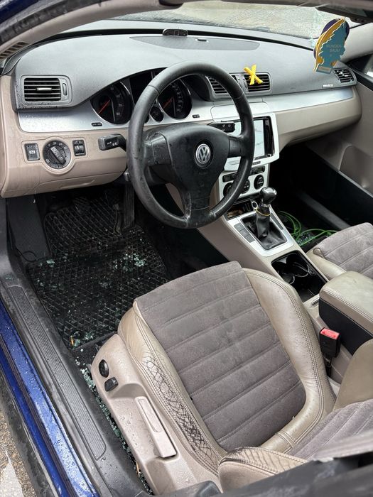 Салон с кори кожа с алкантара бежова Passat B6 седан