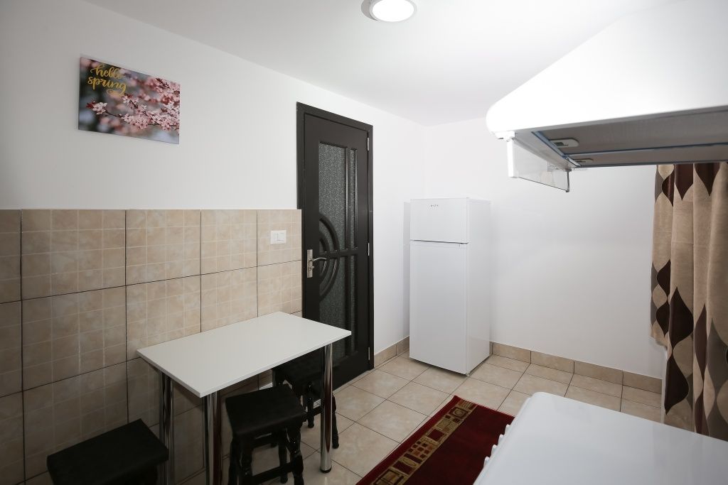 Inchiriez Garsoniera-350€ cu toate cheltuielile incluse