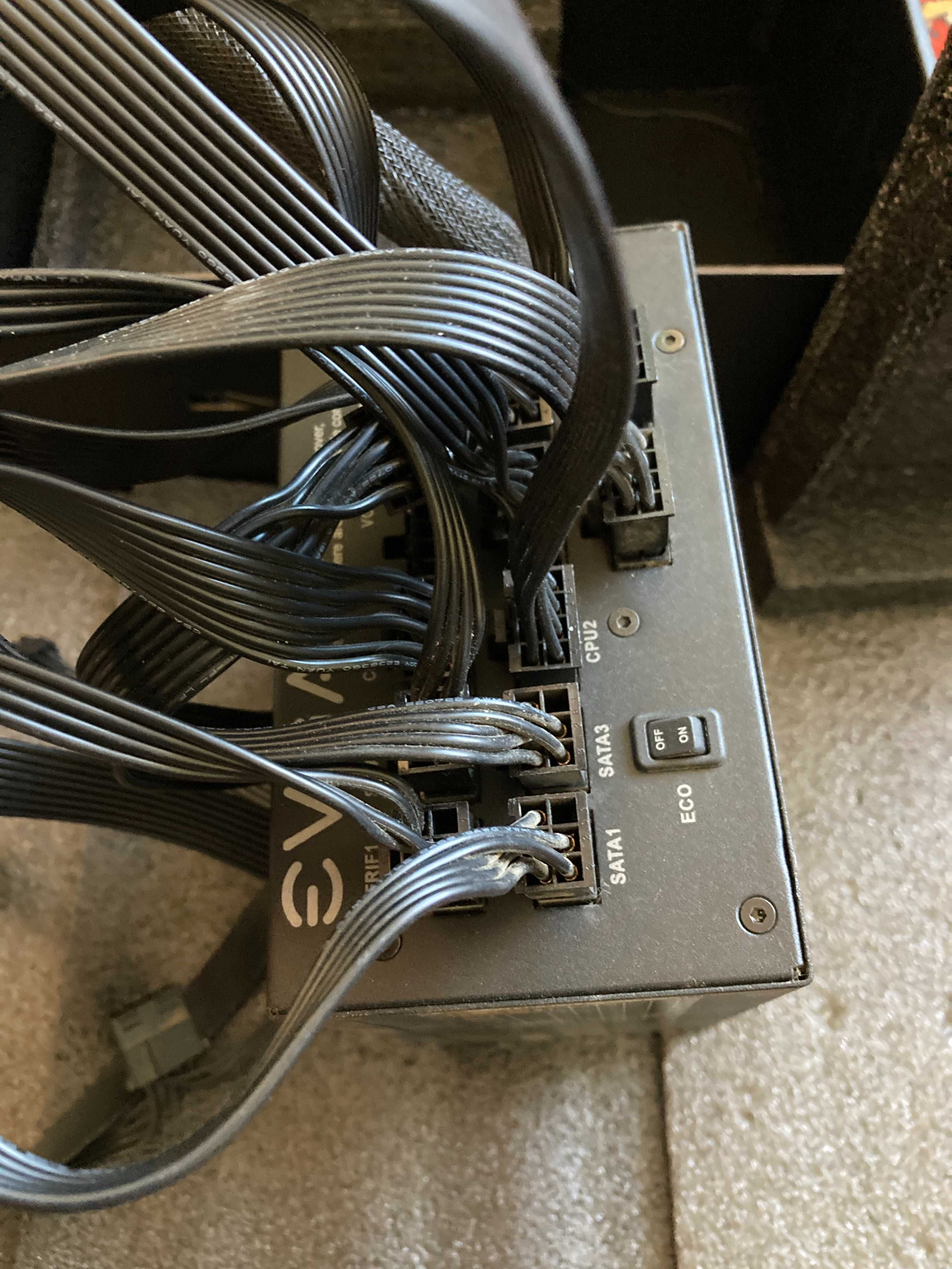 Модулно захранване EVGA 1000GQ 80Plus Gold - 1000W
