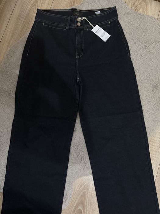 Дълга дънкова пола и дънки чисто нови с етикет.