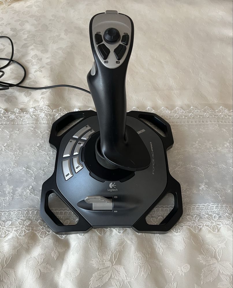 Авиасимулятор Thrustmaster, авиаджойстик, авиапедали