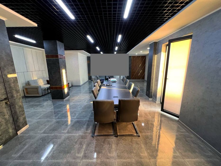 Аренда под офис 100м2 С мебелью!  5 минут от метро Мирзо Улугбек!