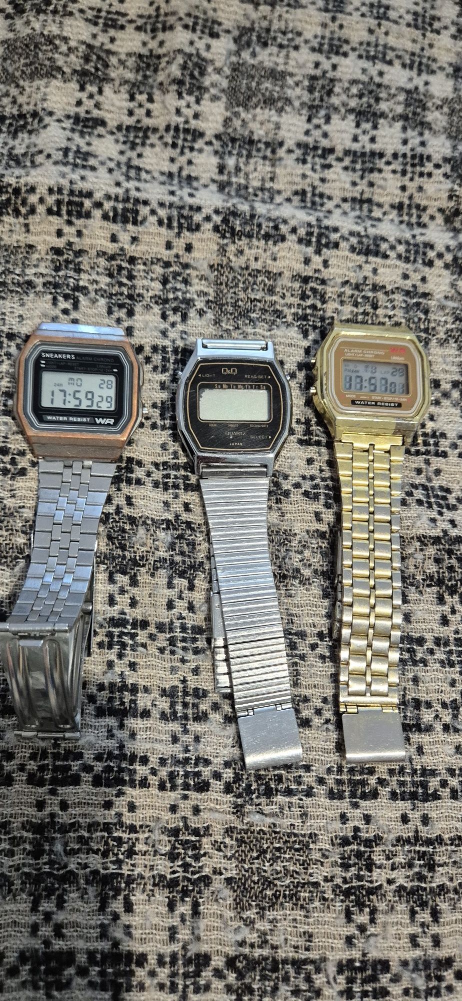 Lot ceasuri lcd vintage