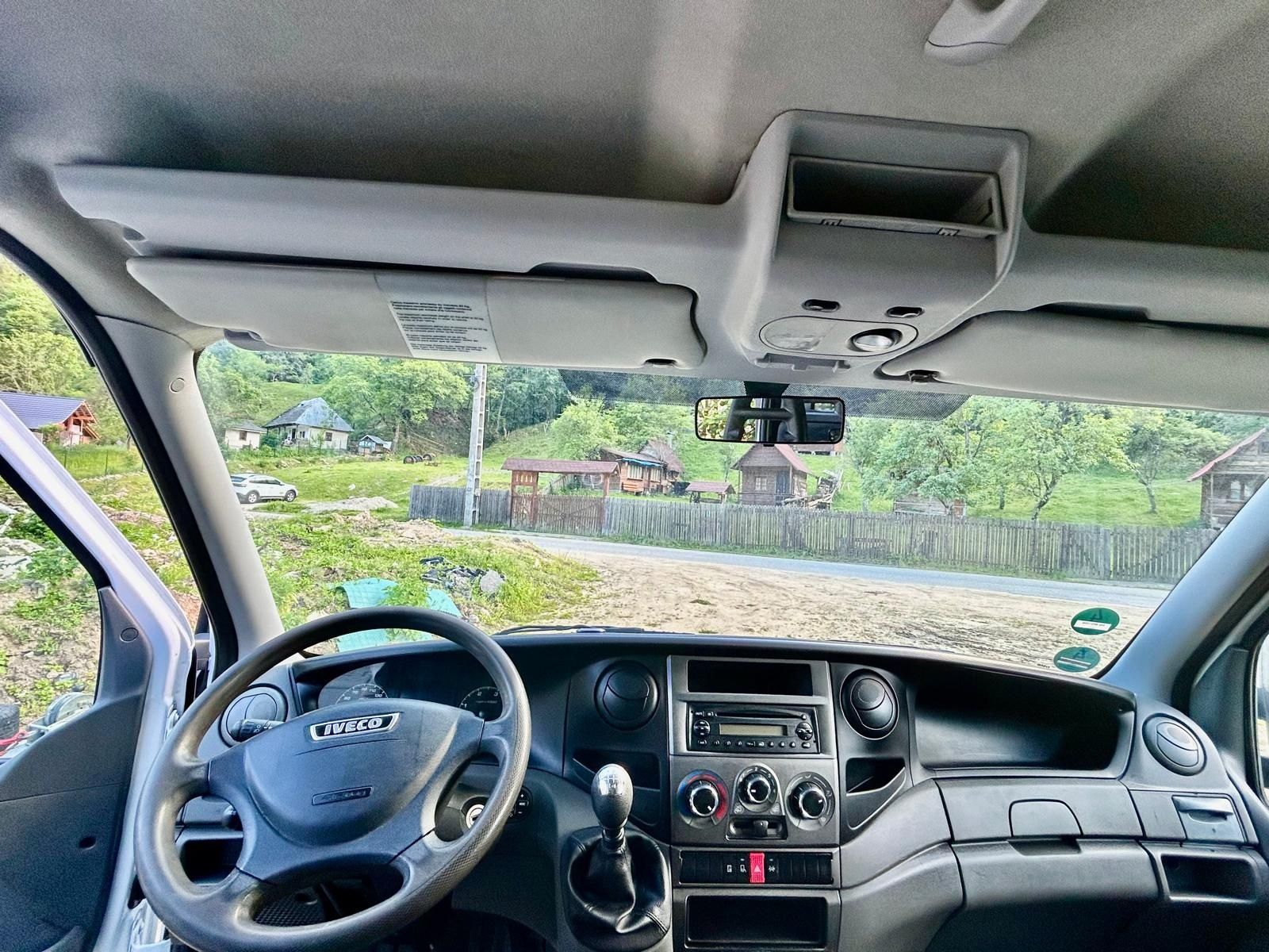 Iveco daily  7 locuri și marfa 2013 6+1 trepte  35 S 13  bena3,40m