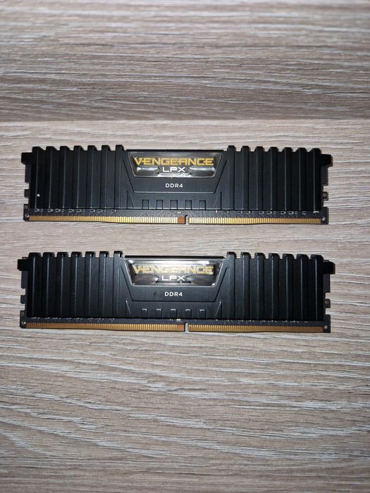 Memorii RAM ddr4 2x8