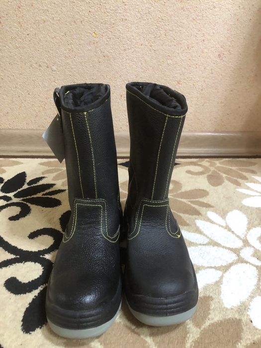 Спец обувь сатылады новый