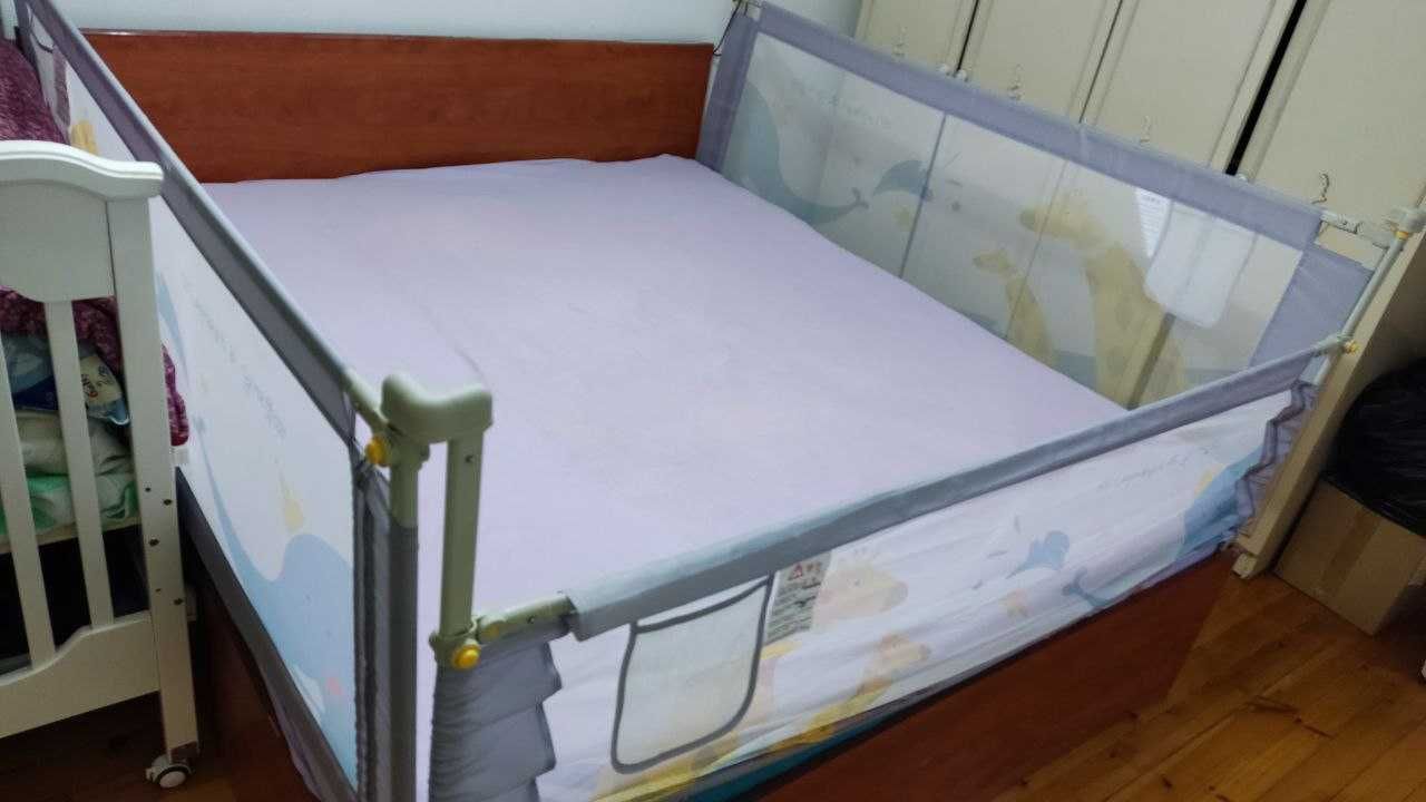 Защитные бортики для большой кровати для безопасности ребенка