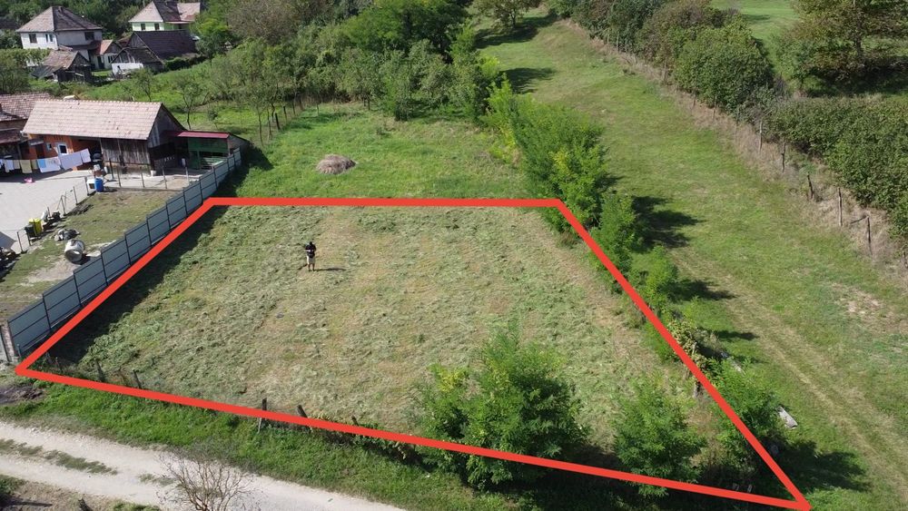 Teren intravilan, suprafață 606 mp