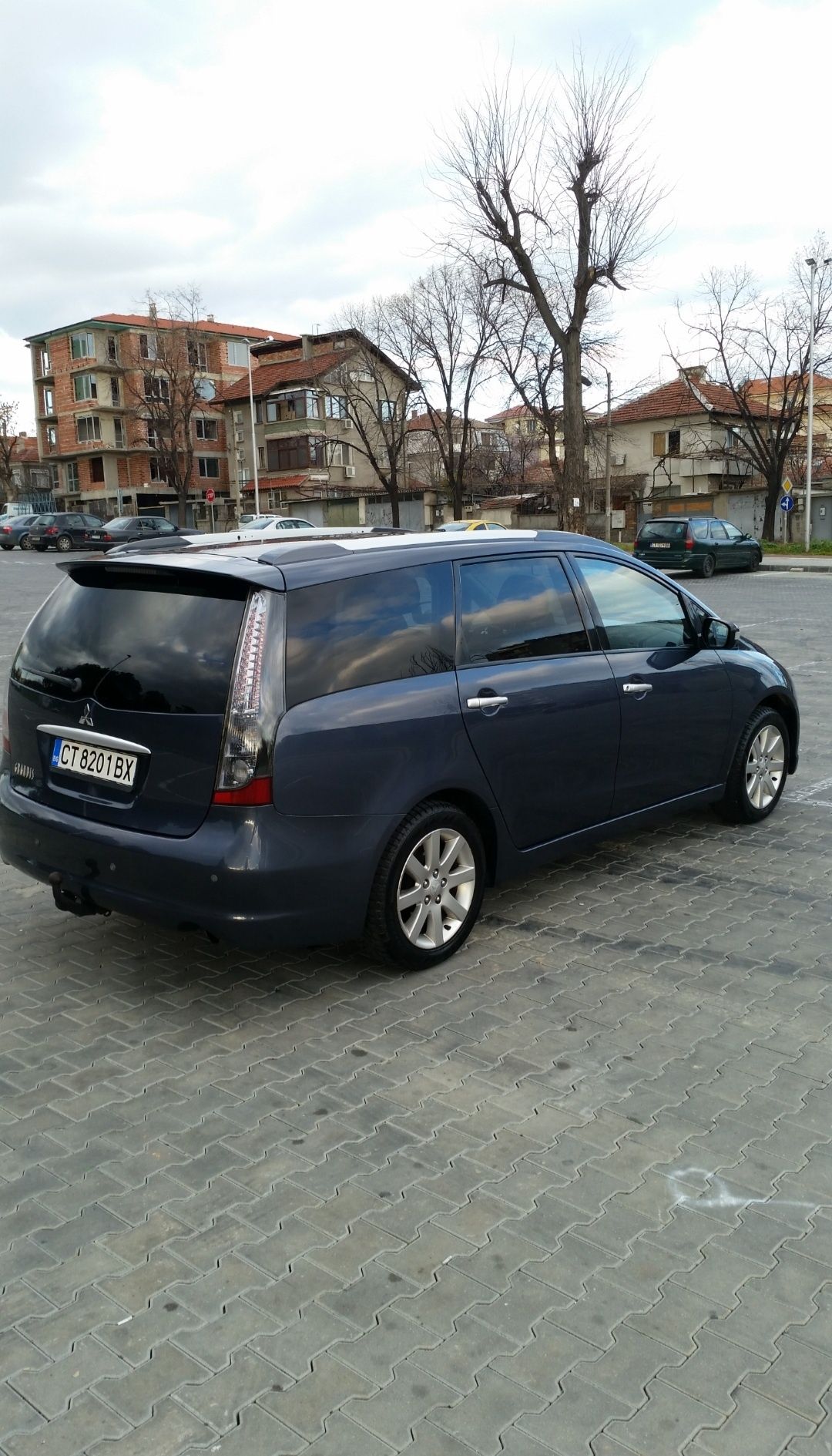 Продавам Mitsubishi Grandis