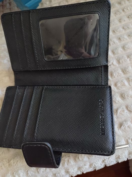 Портмоне естествена кожа Furla още портмонета