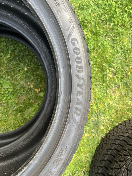 2бр 245/35/19 ЗИМНИ ГУМИ Goodyear Ultra Grip 23ДОТ НОВИ