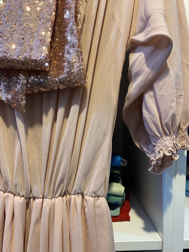 Rochie lunga roz pudrat