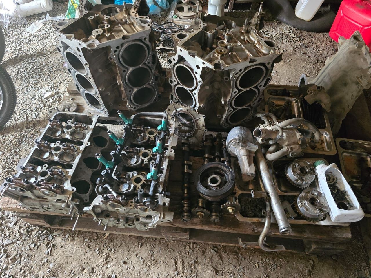 Двигатель на разбор 1gr-fe. Есть отдельно блок 1gr-fe от крузак 200