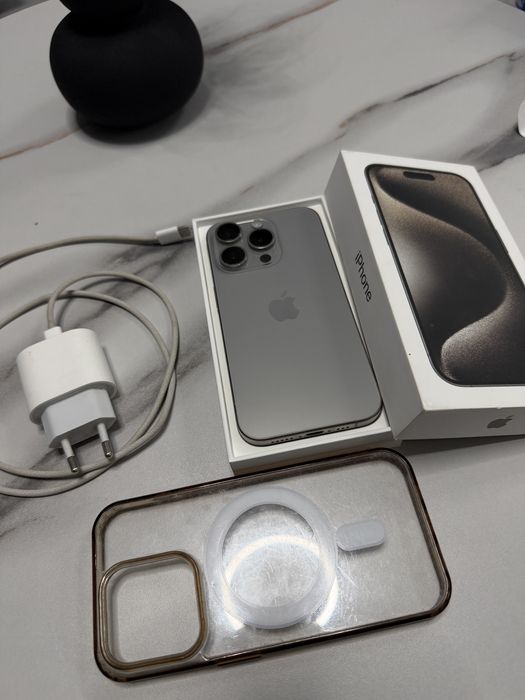 Iphone 15 Pro 256gb Natural Titanium full box 10/10