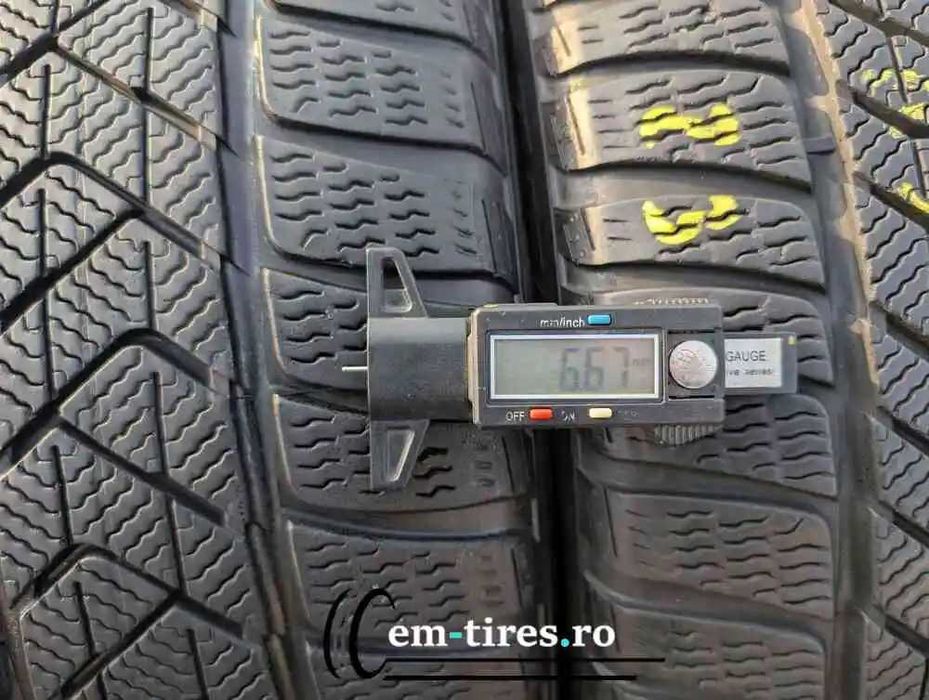 SET 2 Anvelope Iarna 225/45 R18 PIRELLI Sottozero 3 95V - Runflat