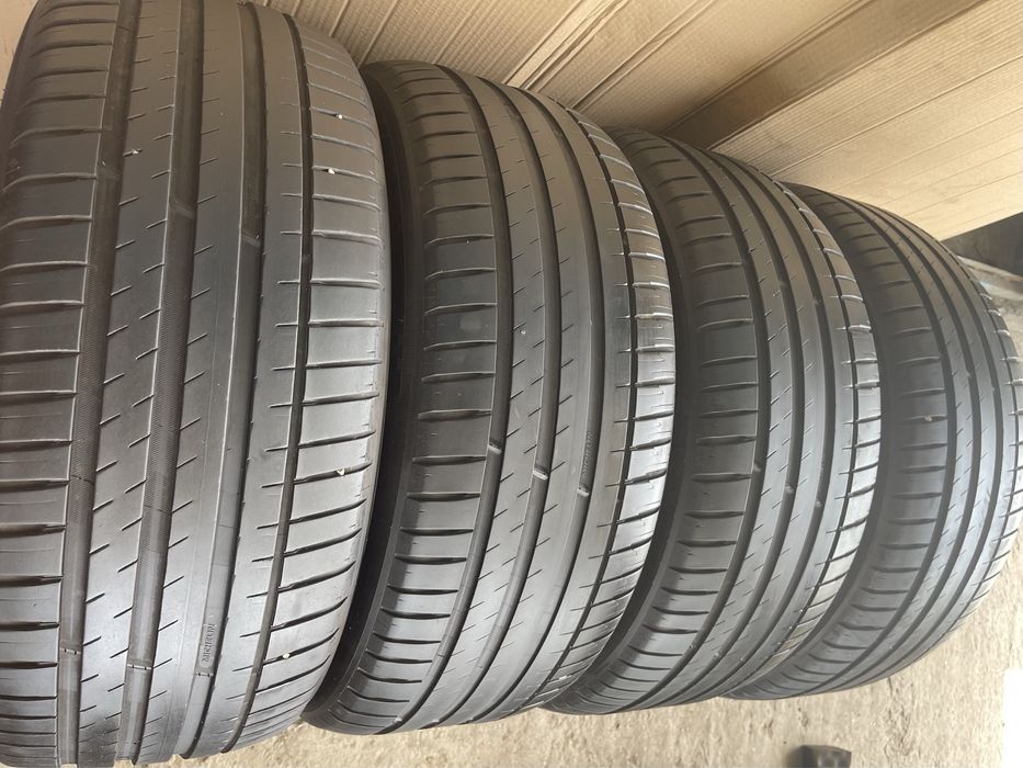 245/50R19 Michelin Pilot Sport 4 SUV Dot 3821