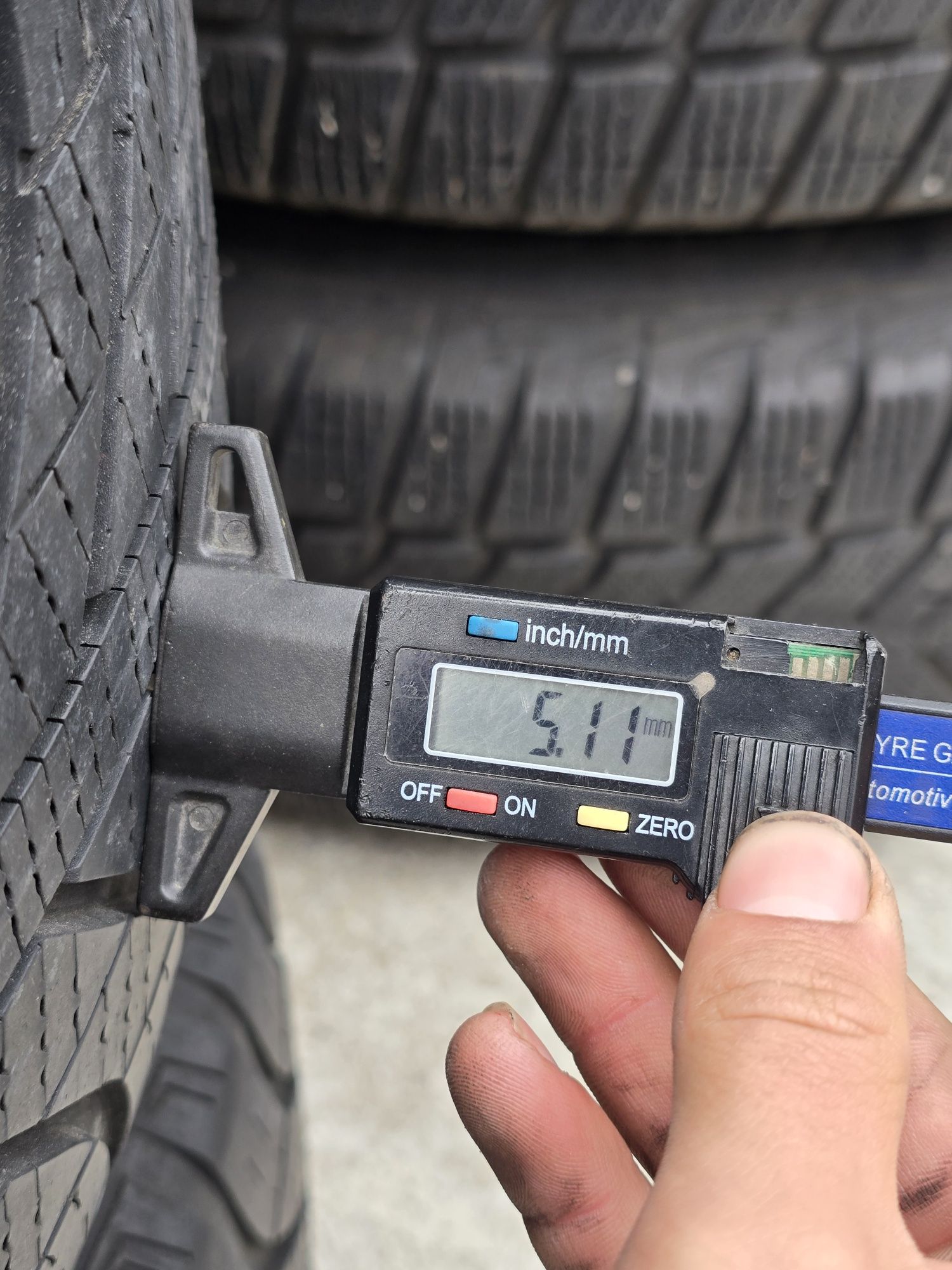 4 Броя 225/50/17 Goodyear 2x6,8mm 21dot 2x5mm 18dot
