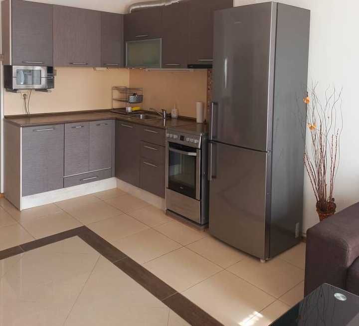 Дава се под наем Двустаен апартамент в Бургас, Сарафово - 240 кв.м за 240 € - Снимка #3