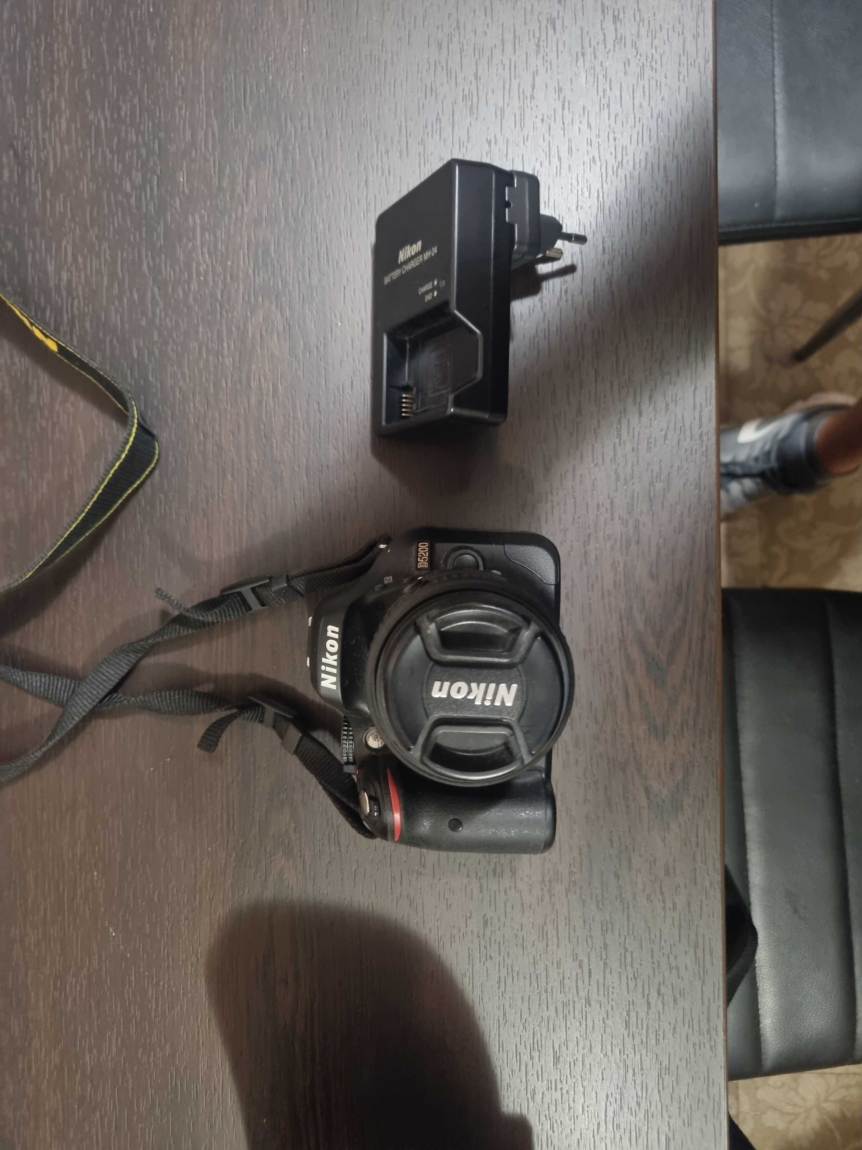 Nikon digital camera D5200