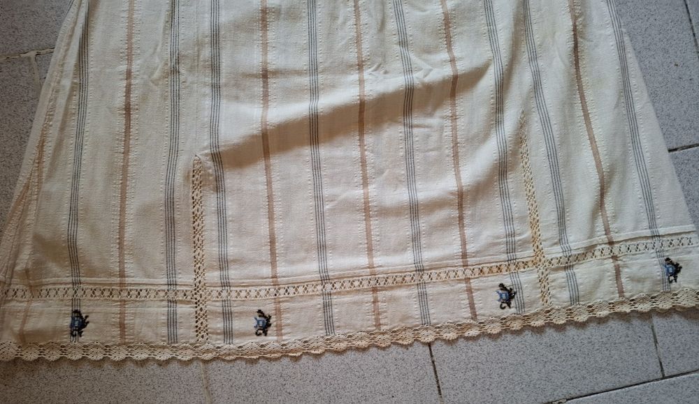 Кенарена риза за носия