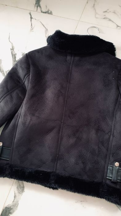 Дамско черно яке