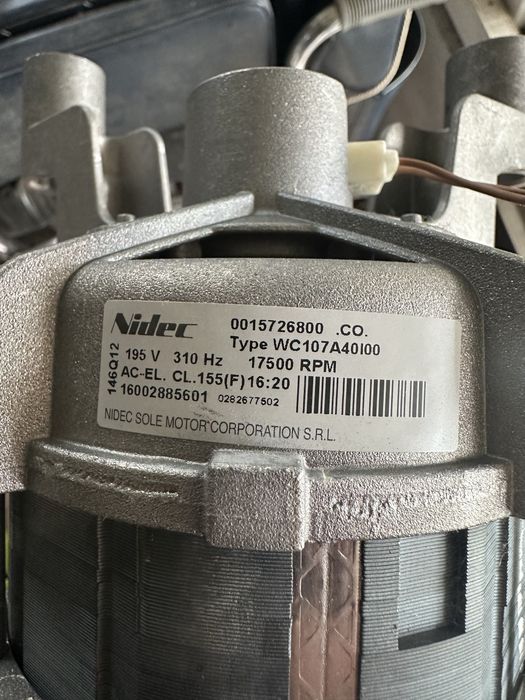 Пералня Indesit XWA 81283 на части