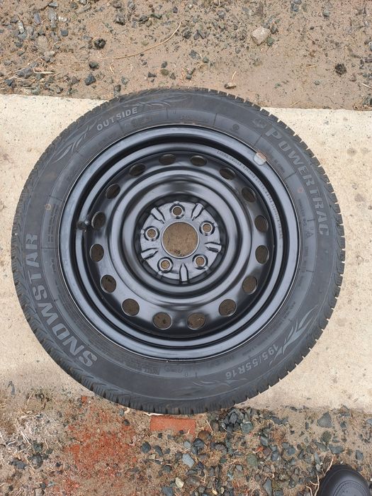 Зимние покрышки (липучки) на дисках