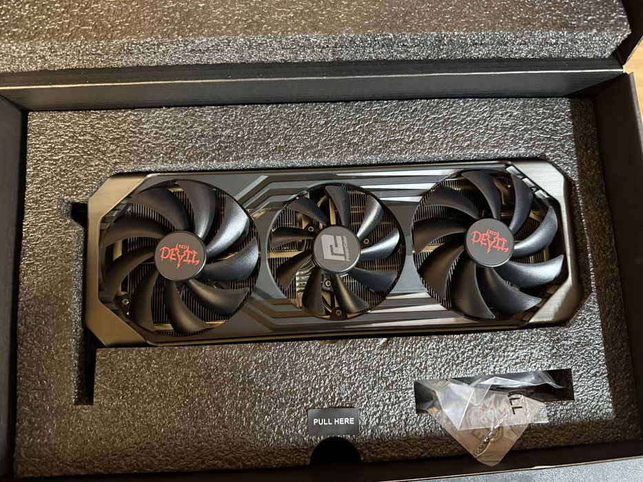 Видеокарта AMD PowerColor RX6700XT Red Devil 12 GB - като нова
