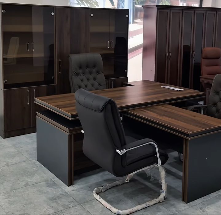 Ofisniy mebel kreslo