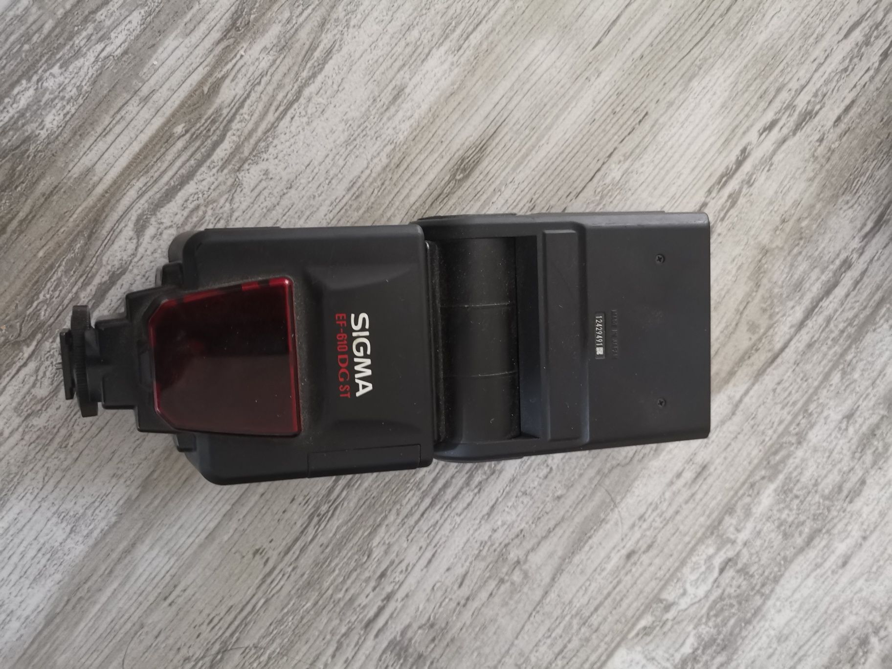 Светкавица Sigma EF-610