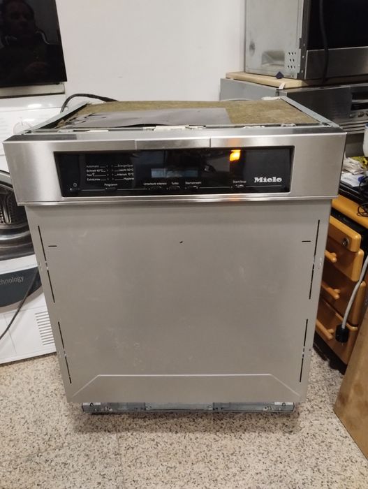 Съдомиялна Miele G5830 SCI Осветление ,Вакум